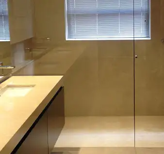 Baños en Mármol